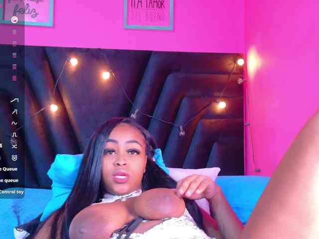 friendsmom webcam