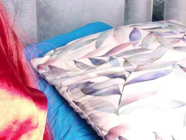 friendsmom webcam
