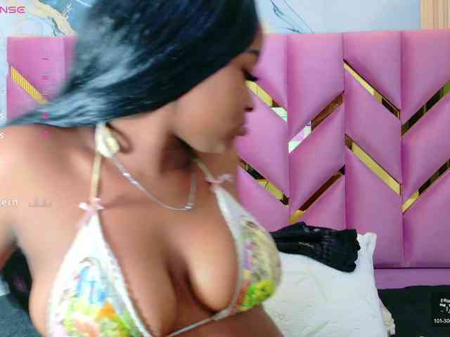 friendsmom webcam