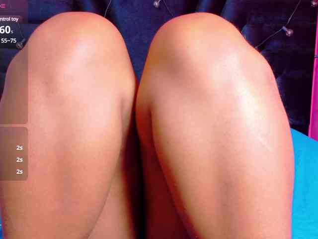 friendsmom webcam