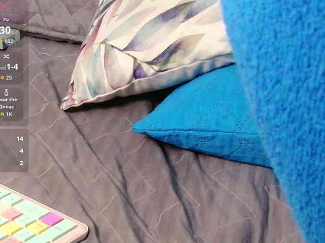 friendsmom webcam