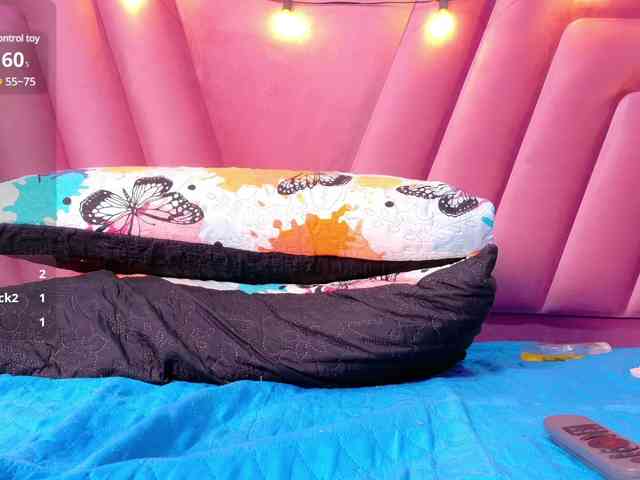 friendsmom webcam