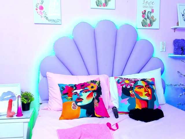  HannaPretthy chat room