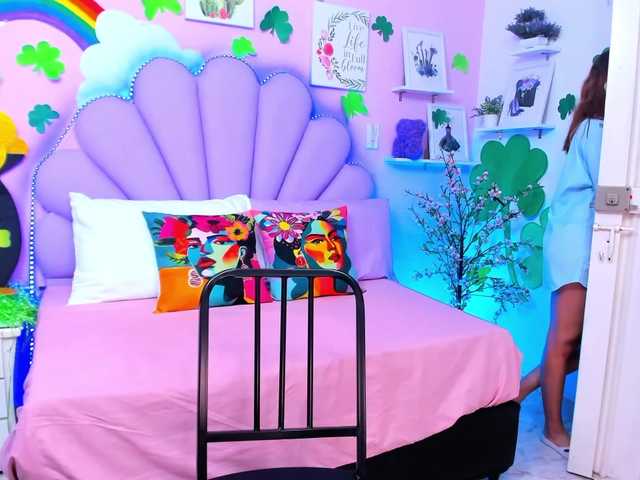 HannaPretthy's BongaCams show and profile