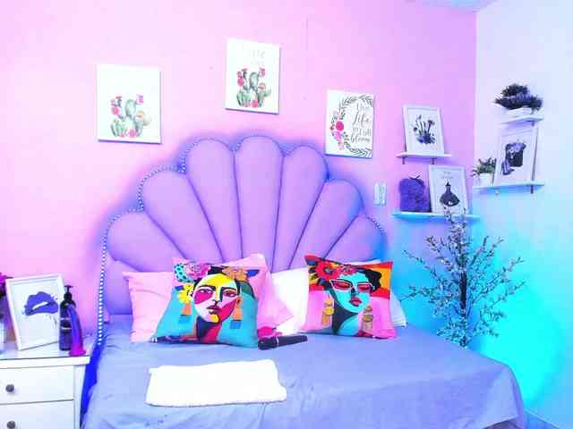 HannaPretthy Live Webcam on BongaCams