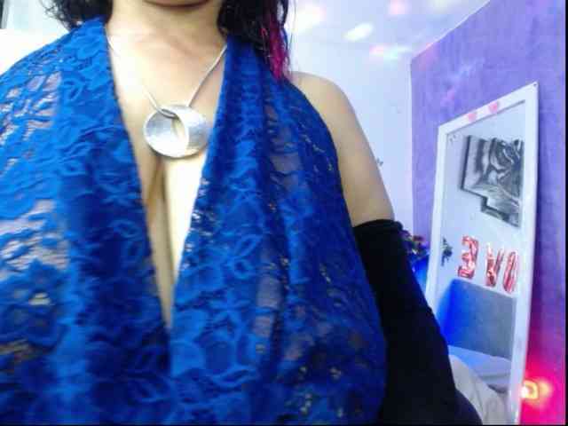 online nude chatroom Sarasmith2
