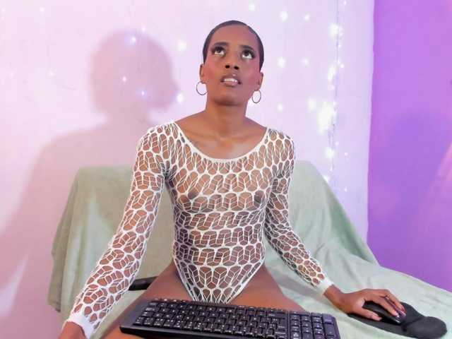 camilathomsson chat room