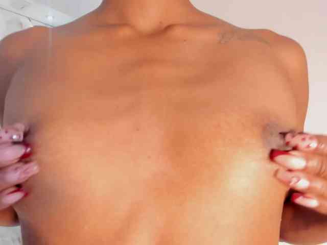 camilathomsson webcam