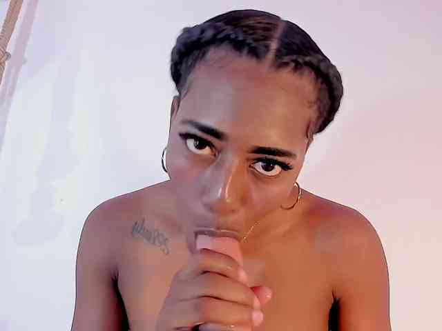 camilathomsson webcam