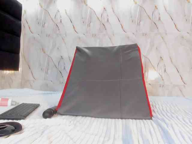 camilathomsson webcam
