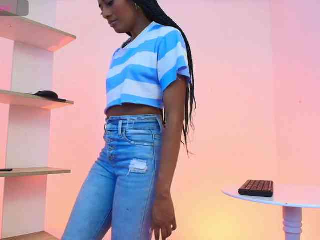 camilathomsson webcam