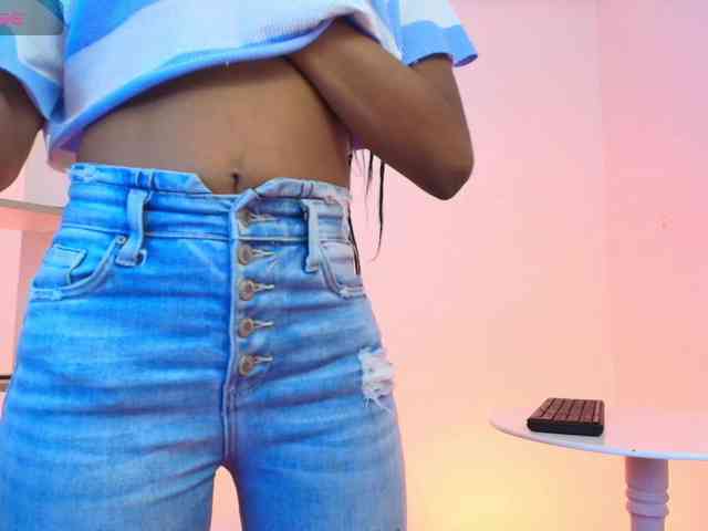 camilathomsson webcam