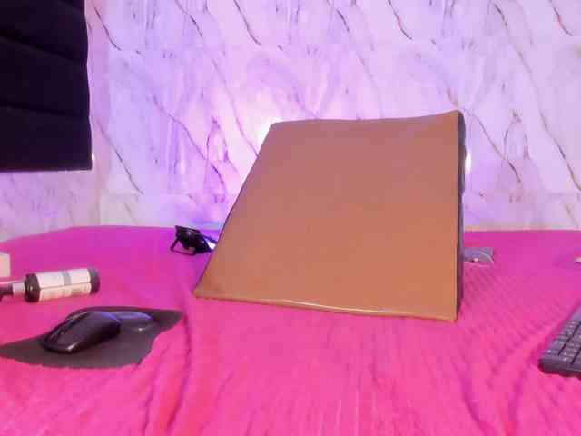 camilathomsson webcam