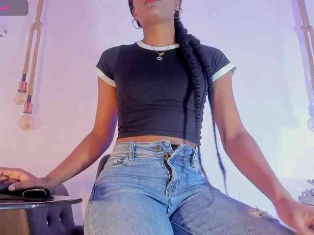 camilathomsson webcam