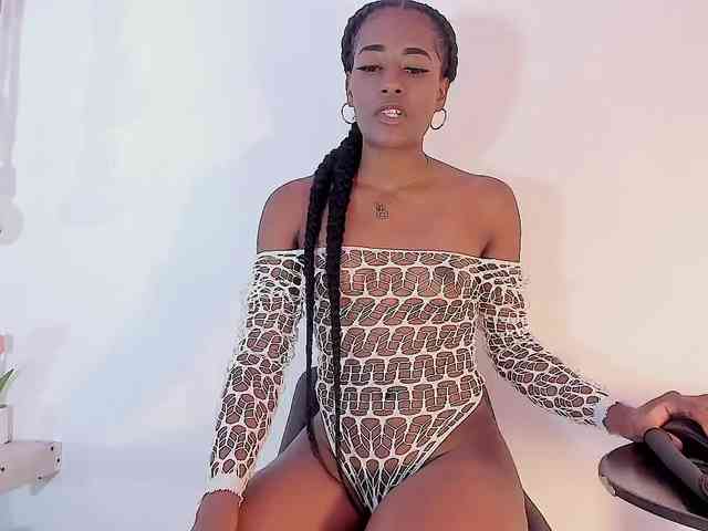 camilathomsson webcam