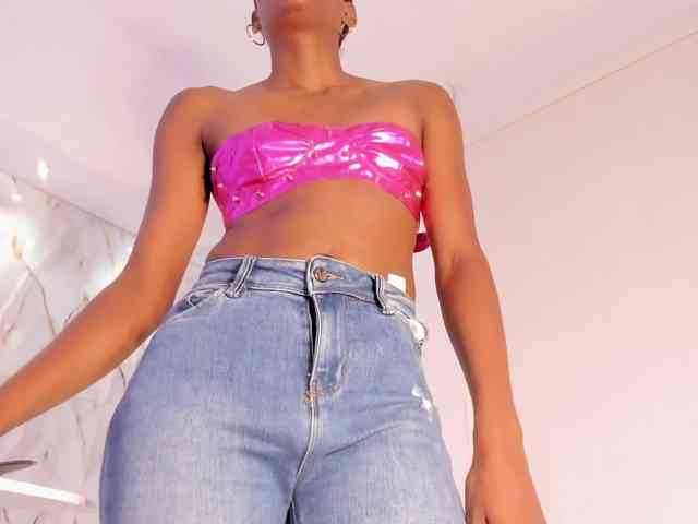 camilathomsson webcam