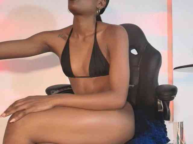camilathomsson webcam