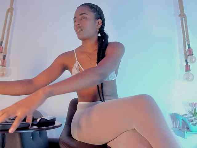 camilathomsson webcam