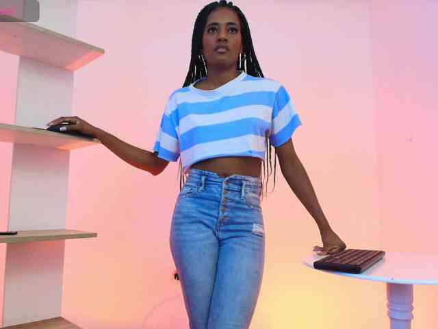 camilathomsson webcam