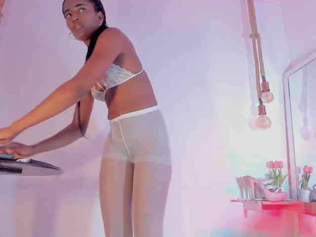 camilathomsson webcam