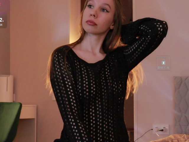 MsAura's BongaCams show and profile