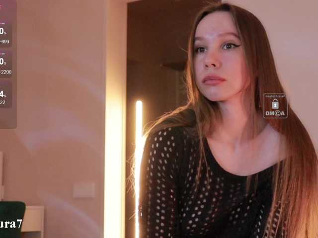 MsAura's BongaCams show and profile