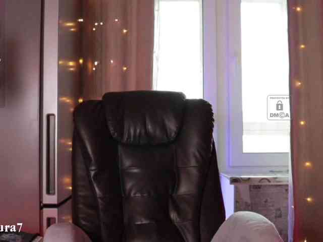 MsAura webcam