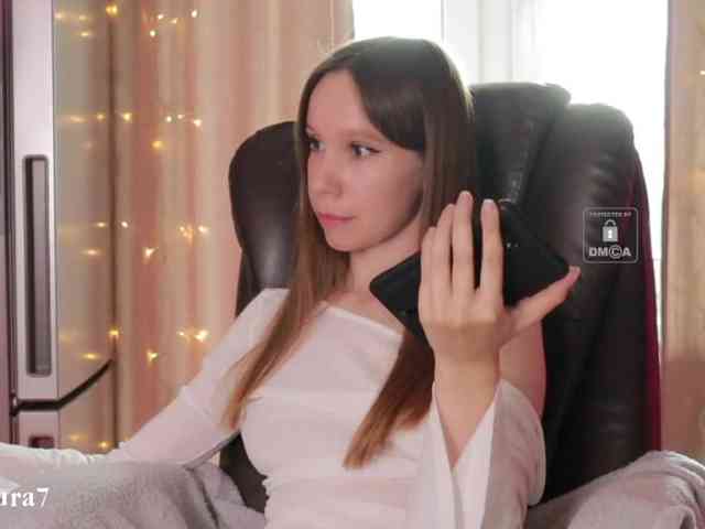 MsAura webcam