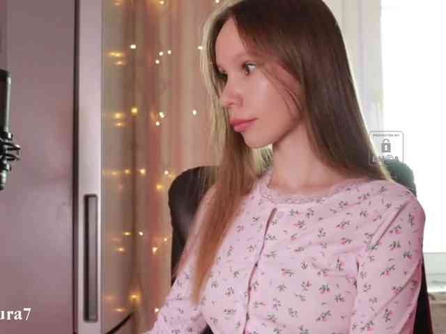 MsAura webcam