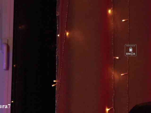 MsAura webcam