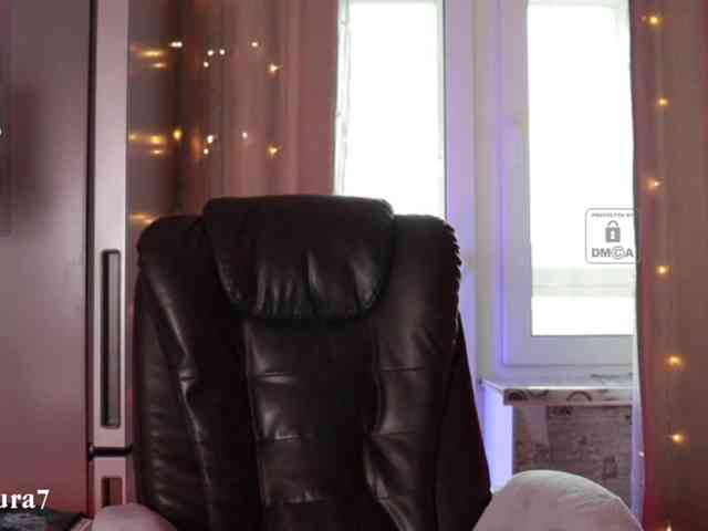 MsAura webcam