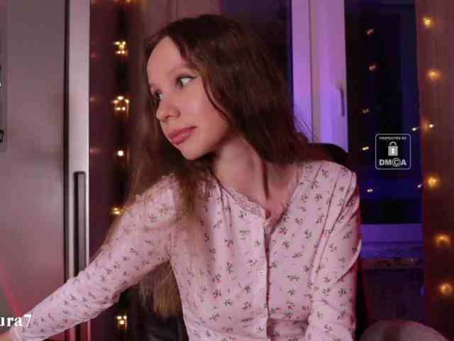 MsAura webcam