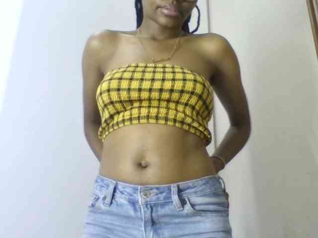 Naughtylittlemissy webcam