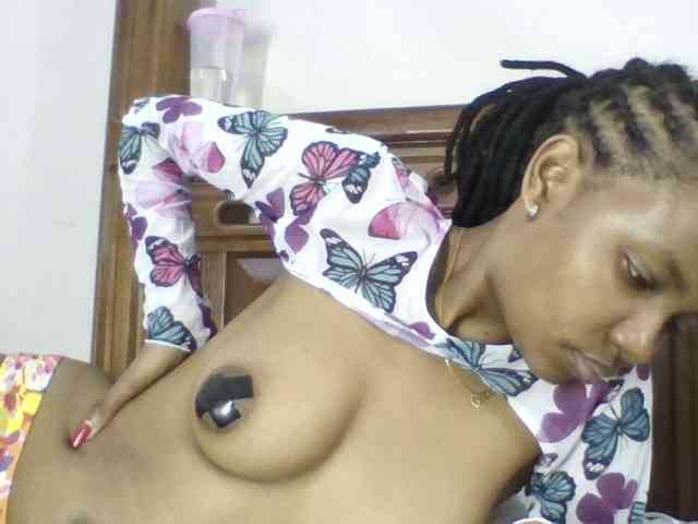 Naughtylittlemissy webcam