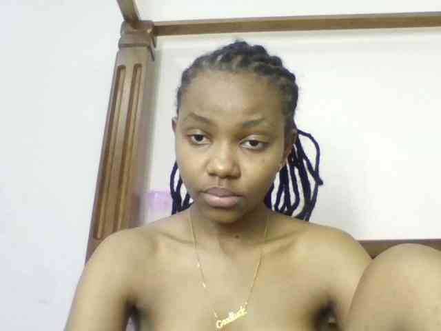 Naughtylittlemissy webcam