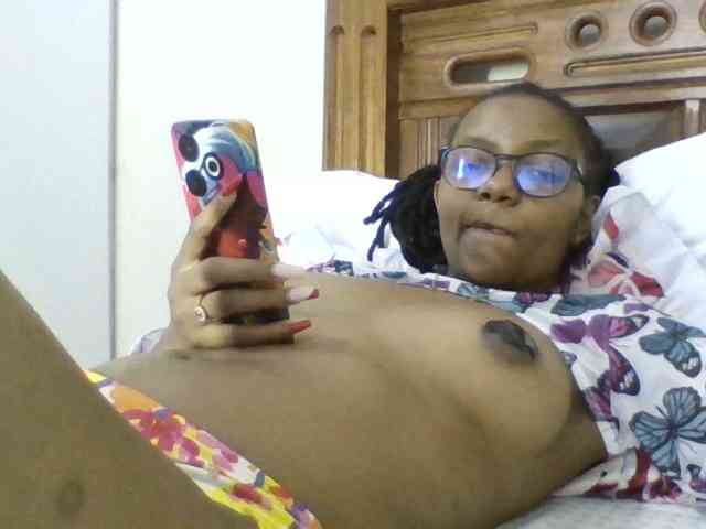 Naughtylittlemissy webcam