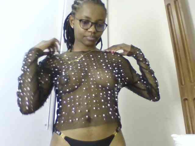 Naughtylittlemissy webcam
