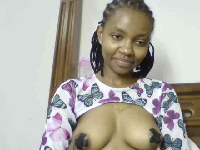 Naughtylittlemissy webcam