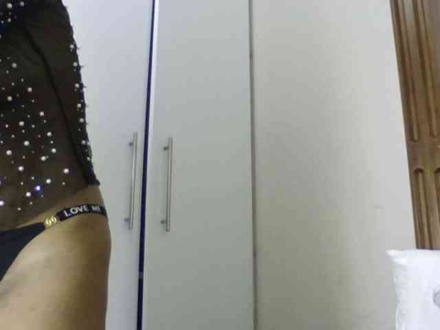 Naughtylittlemissy webcam