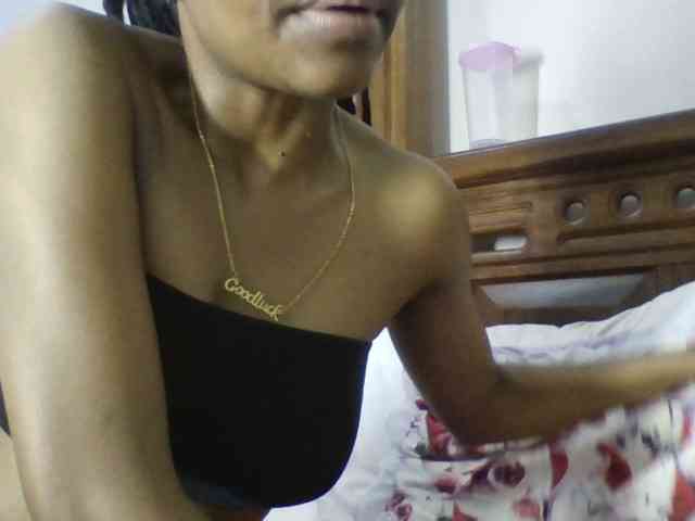 Naughtylittlemissy webcam