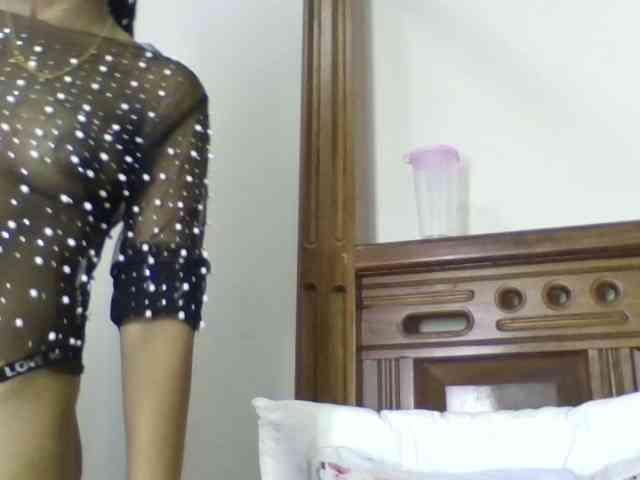 Naughtylittlemissy webcam