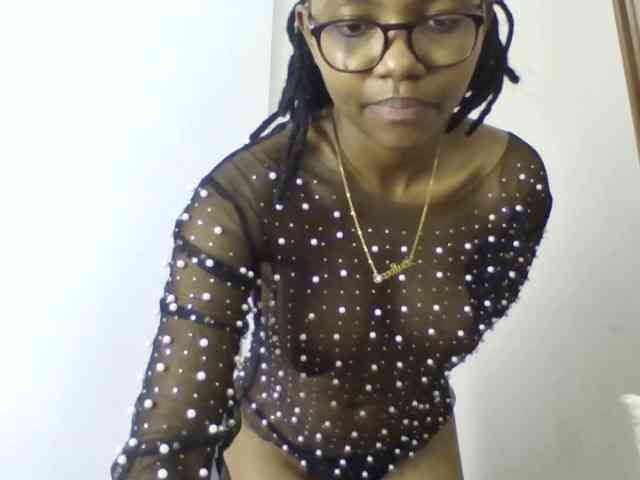 Naughtylittlemissy webcam