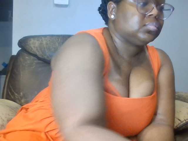 Needmehard webcam bongacams model stream image