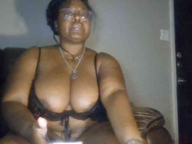 Needmehard webcam