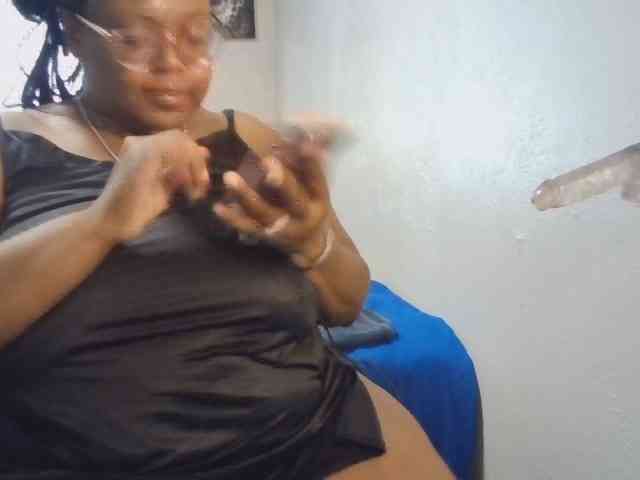 Needmehard webcam