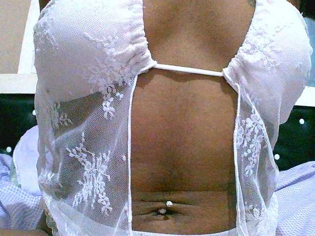 maliah's BongaCams show and profile