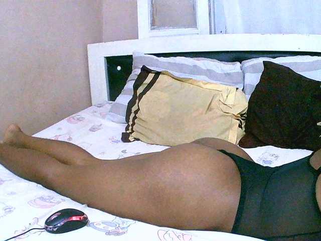 maliah's BongaCams show and profile