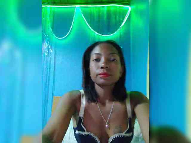 laetitianah webcam