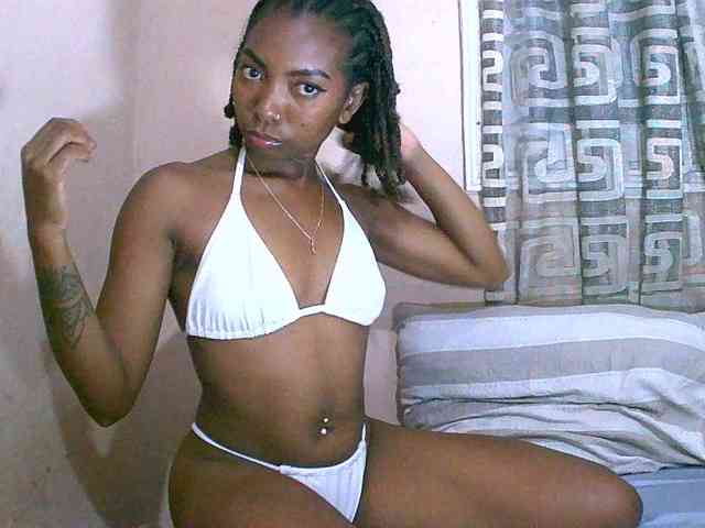 laetitianah webcam