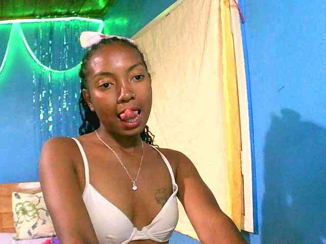 laetitianah webcam